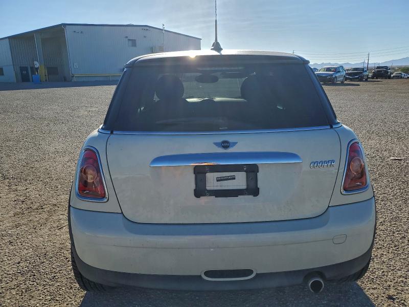 Photo 6 from auction – 2010 MINI COOPER with VIN WMWMF3C51ATZ64600