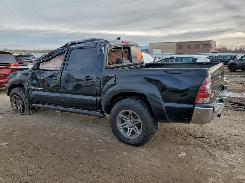 Photo 2 from auction – 2014 TOYOTA TACOMA DOU with VIN 3TMLU4EN5EM159372