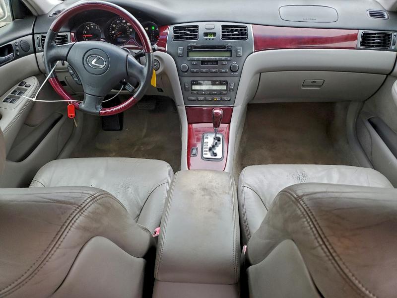 Foto 8 de la subasta – 2004 LEXUS ES 330 con VIN JTHBA30G740010114