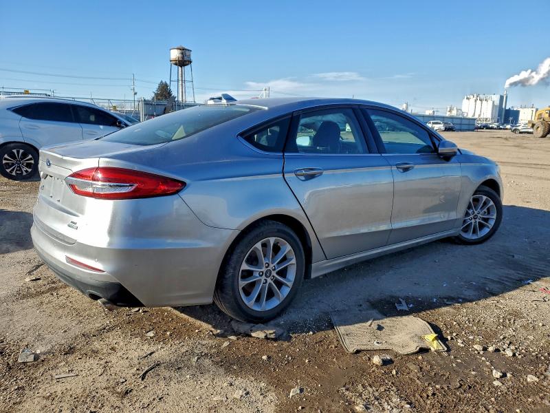 Photo 3 from auction – 2020 FORD FUSION SE with VIN 3FA6P0HD0LR185433