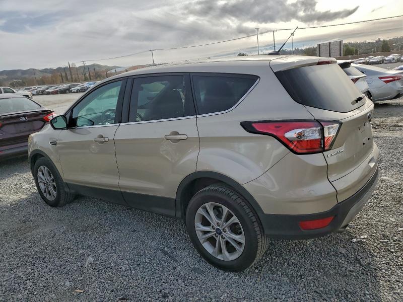 Photo 2 from auction – 2017 FORD ESCAPE SE with VIN 1FMCU0GD6HUD20420