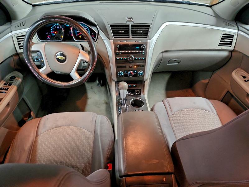 Photo 8 from auction – 2011 CHEVROLET TRAVERSE L with VIN 1GNKREED5BJ220004