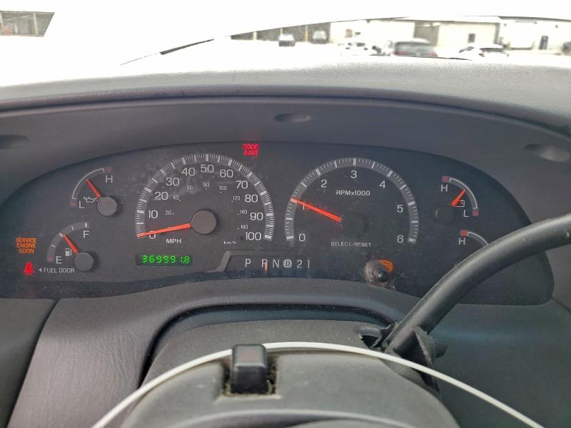Photo 9 from auction – 2002 FORD F150 with VIN 1FTRX17WX2NB90804