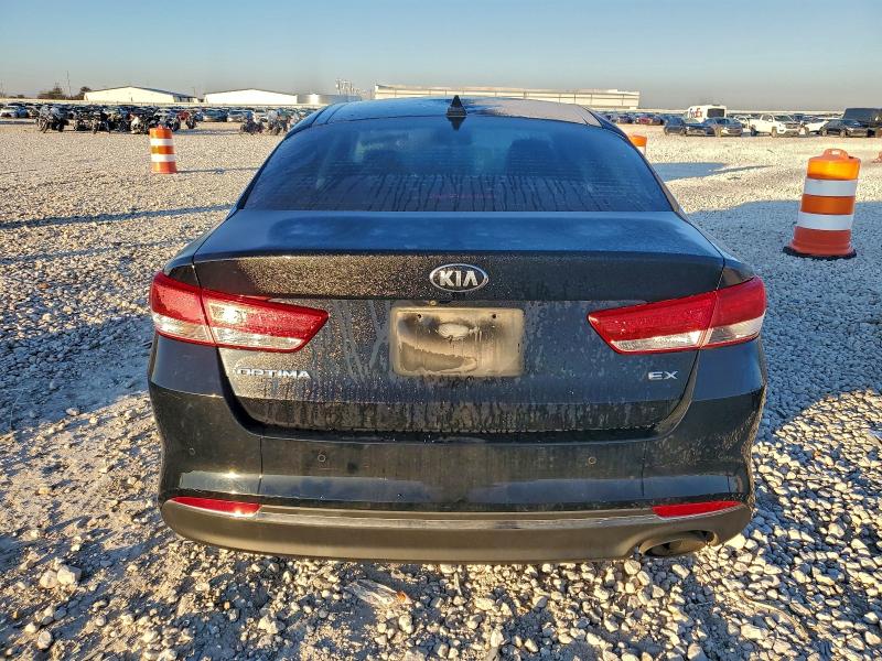 Photo 6 from auction – 2016 KIA OPTIMA with VIN 5XXGU4L32GG058863