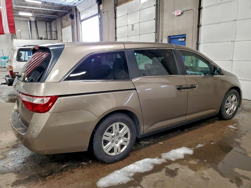 Photo 3 from auction – 2011 HONDA ODYSSEY LX with VIN 5FNRL5H2XBB021458
