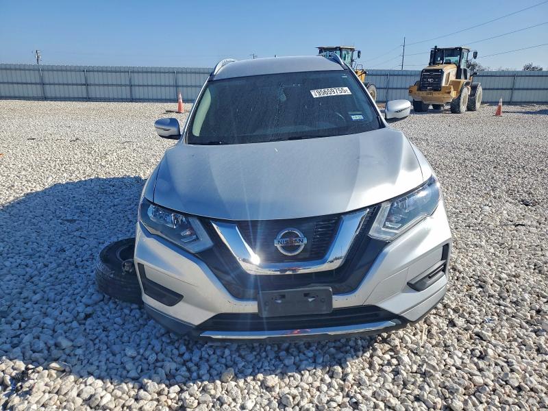 Photo 5 from auction – 2017 NISSAN ROGUE S with VIN KNMAT2MT8HP611327