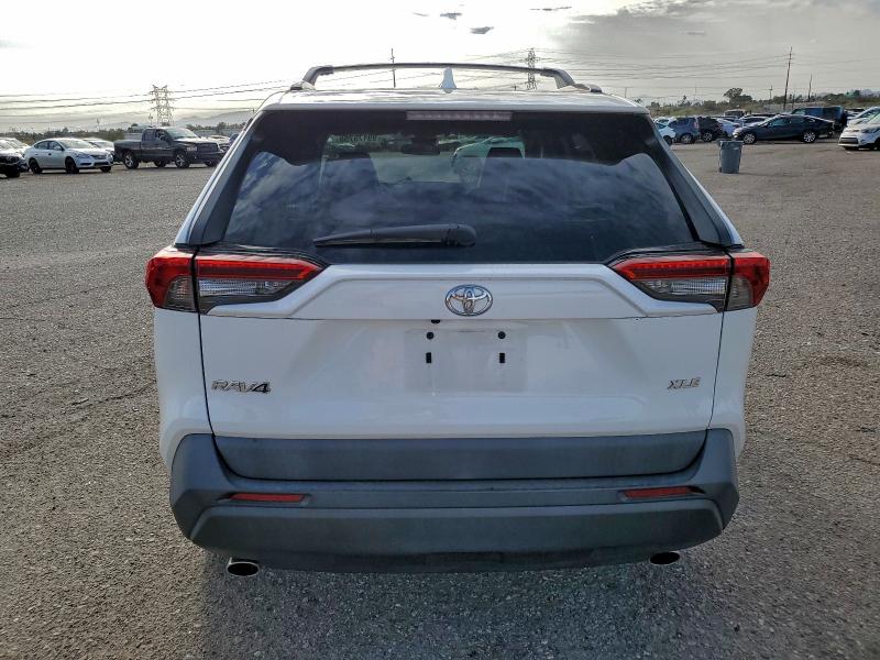Photo 6 from auction – 2019 TOYOTA RAV4 XLE P with VIN 2T3C1RFVXKW047780