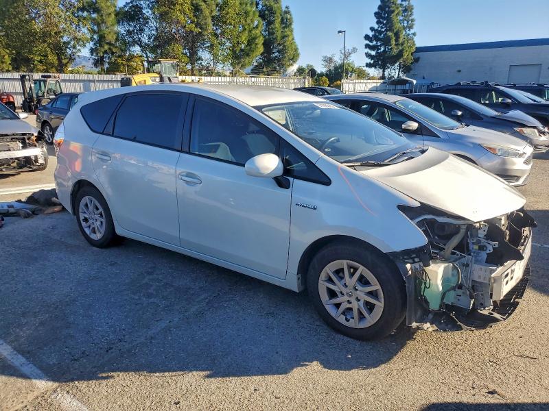 Photo 4 from auction – 2012 TOYOTA PRIUS V with VIN JTDZN3EU1C3128157
