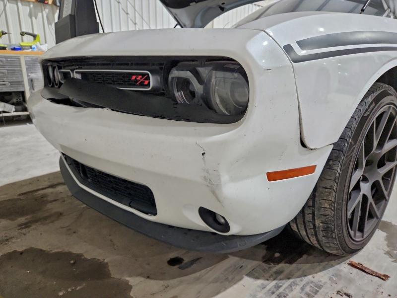 Photo 9 from auction – 2015 DODGE CHALLENGER with VIN 2C3CDZBT6FH924447