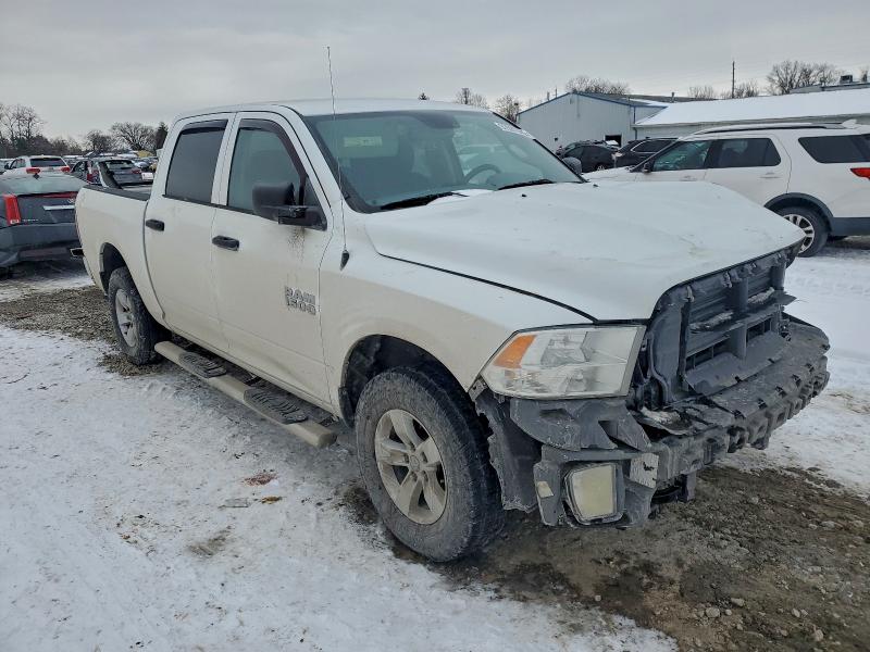 Фото 4 с аукциона – 2016 RAM 1500 с VIN 1C6RR7KG8GS316090