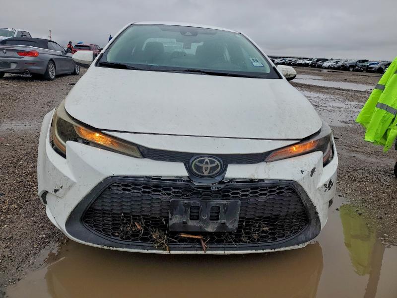 Photo 5 from auction – 2022 TOYOTA COROLLA LE with VIN 5YFEPMAE1NP315972