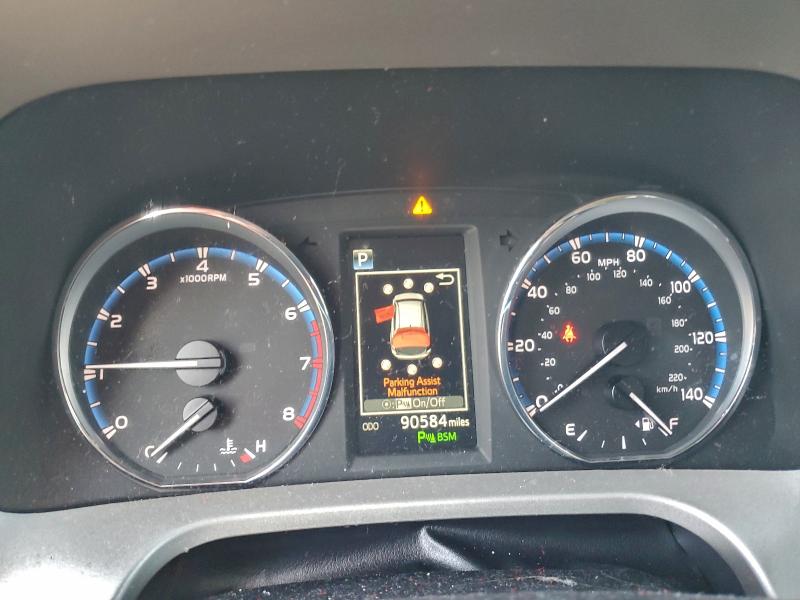 Photo 9 from auction – 2017 TOYOTA RAV4 LIMIT with VIN 2T3DFREV3HW610782