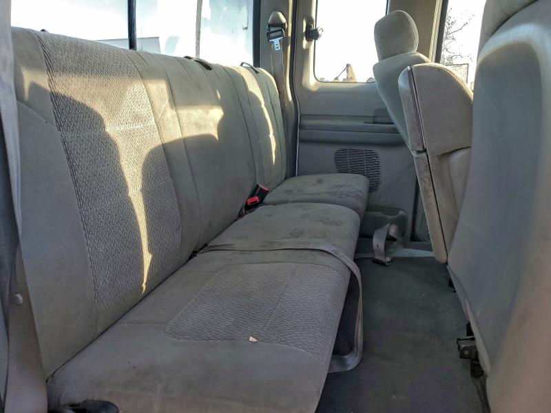 Photo 10 from auction – 2004 FORD F250 SUPER with VIN 1FTNX21P64EA24465