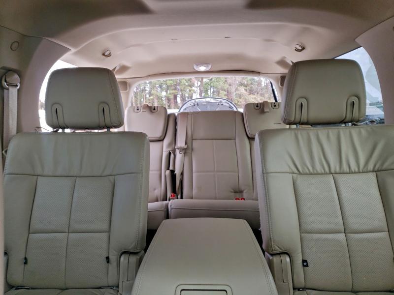 Photo 10 from auction – 2008 LINCOLN NAVIGATOR with VIN 5LMFL275X8LJ01922