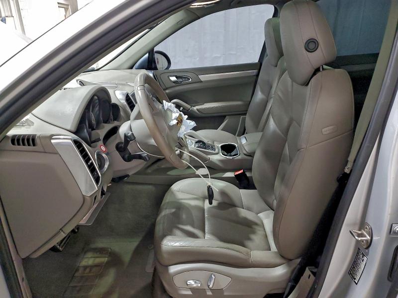 Photo 7 from auction – 2012 PORSCHE CAYENNE S with VIN WP1AB2A28CLA46509