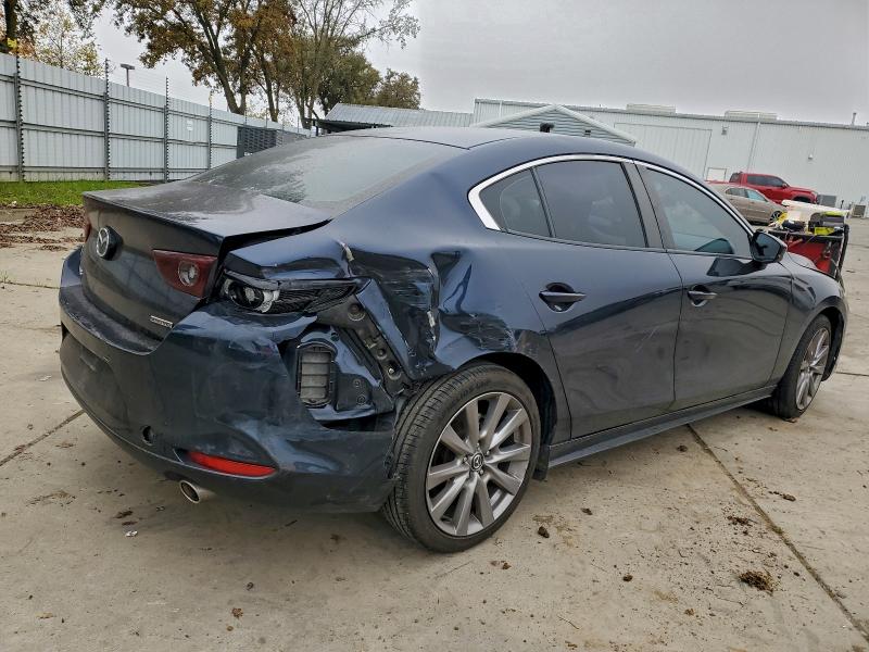 Photo 3 from auction – 2022 MAZDA 3 SELECT with VIN JM1BPABL7N1508162