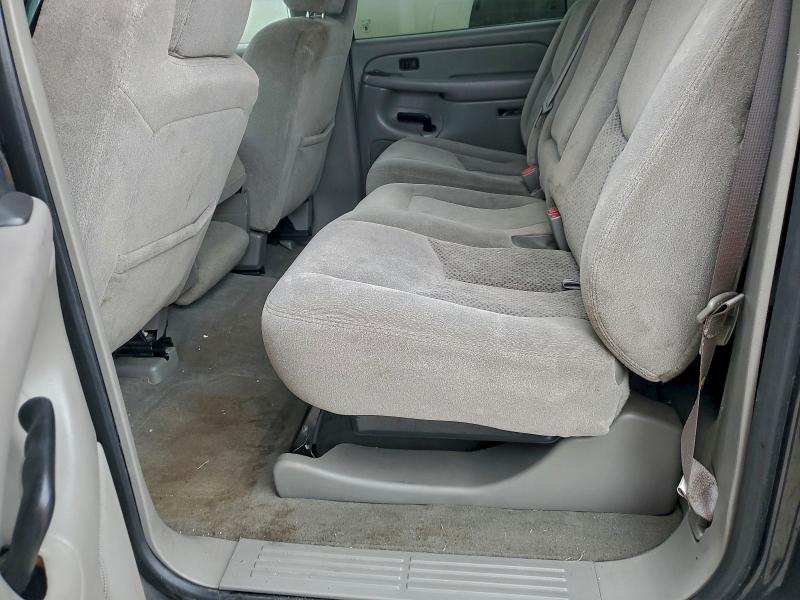 Photo 10 from auction – 2005 CHEVROLET AVALANCHE with VIN 3GNEC12Z05G233272