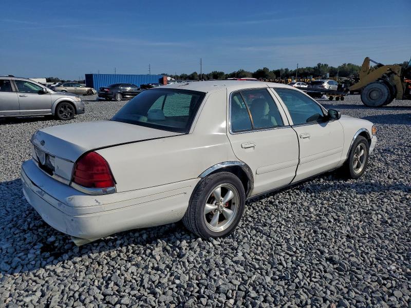 Photo 3 from auction – 2003 FORD CROWN VICT with VIN 2FAFP71W03X189388