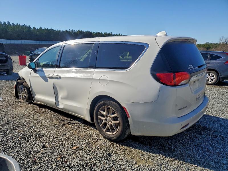 Photo 2 from auction – 2018 CHRYSLER PACIFICA L with VIN 2C4RC1CG0JR235048