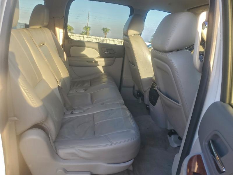 Photo 11 from auction – 2013 CHEVROLET SUBURBAN C with VIN 1GNSCJE05DR369248