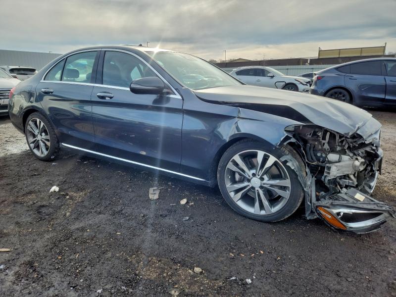 Photo 4 from auction – 2016 MERCEDES-BENZ C with VIN 55SWF4JB6GU124056