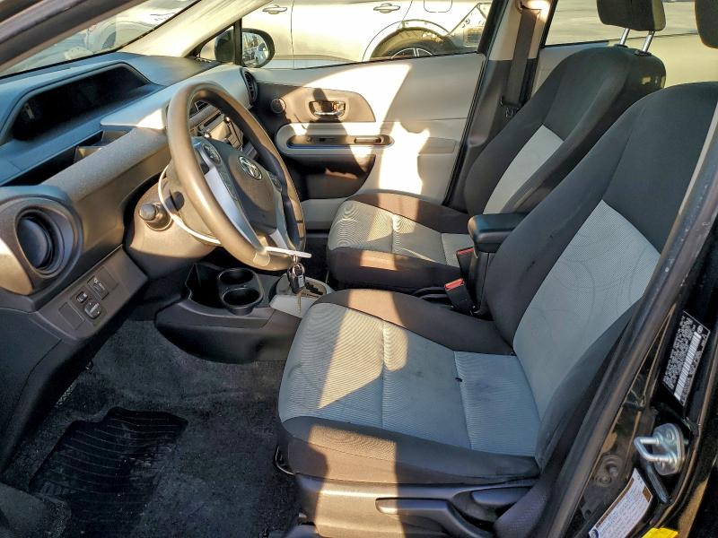 Photo 7 from auction – 2012 TOYOTA PRIUS C with VIN JTDKDTB31C1519465
