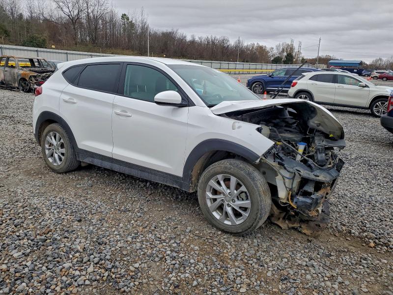 Photo 4 from auction – 2020 HYUNDAI TUCSON SE with VIN KM8J2CA43LU123172