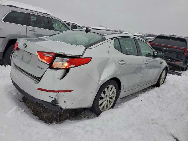 Photo 3 from auction – 2015 KIA OPTIMA EX with VIN 5XXGN4A79FG497429