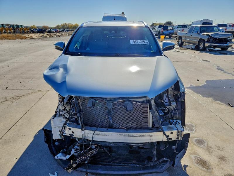 Photo 5 from auction – 2019 TOYOTA HIGHLANDER with VIN 5TDDZRFH8KS944833