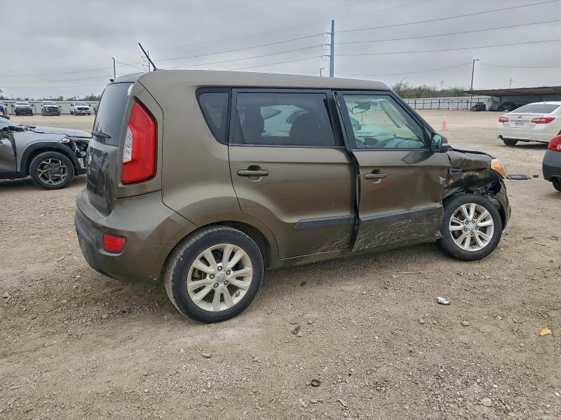 Photo 3 from auction – 2012 KIA SOUL with VIN KNDJT2A64C7380658