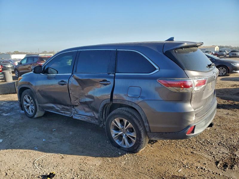Photo 2 from auction – 2016 TOYOTA HIGHLANDER with VIN 5TDZKRFH7GS183729