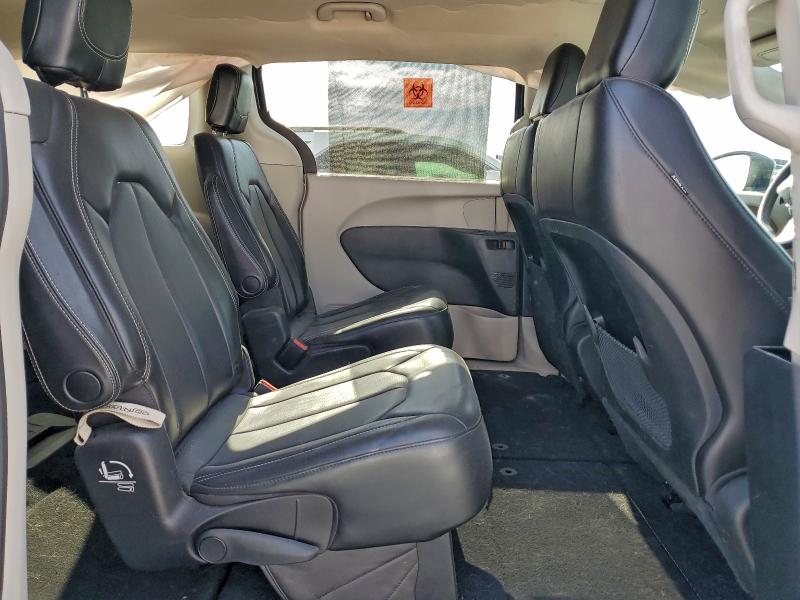Photo 11 from auction – 2020 CHRYSLER VOYAGER with VIN 2C4RC1DG1LR265712