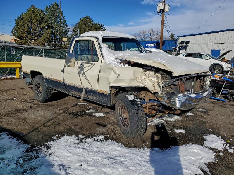 Photo 4 from auction – 1984 CHEVROLET K20 with VIN 2GCGK24M0E1129384