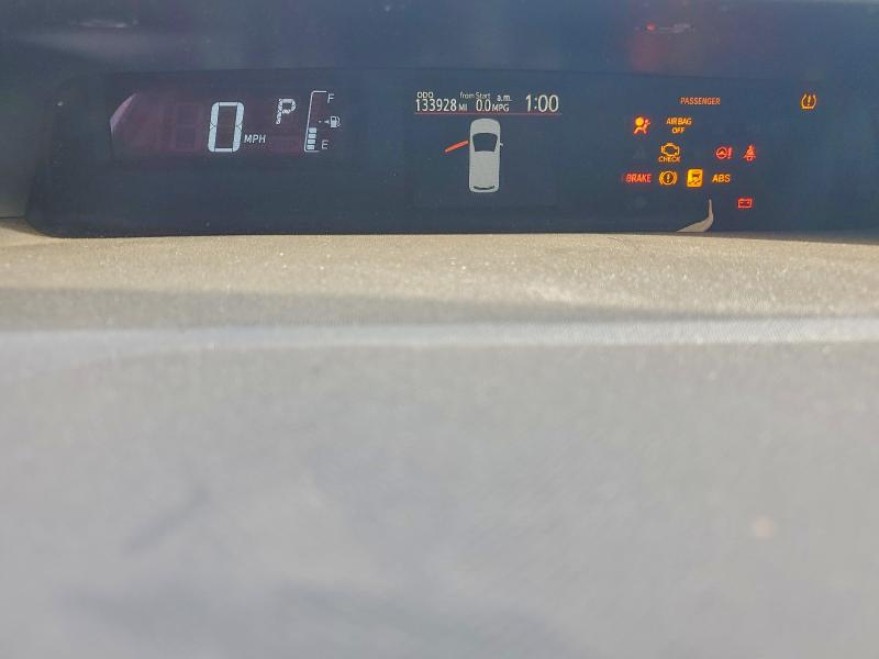 Photo 9 from auction – 2015 TOYOTA PRIUS C with VIN JTDKDTB36F1111905