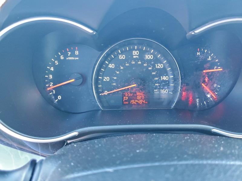 Photo 9 from auction – 2015 KIA SORENTO LX with VIN 5XYKT4A75FG627329