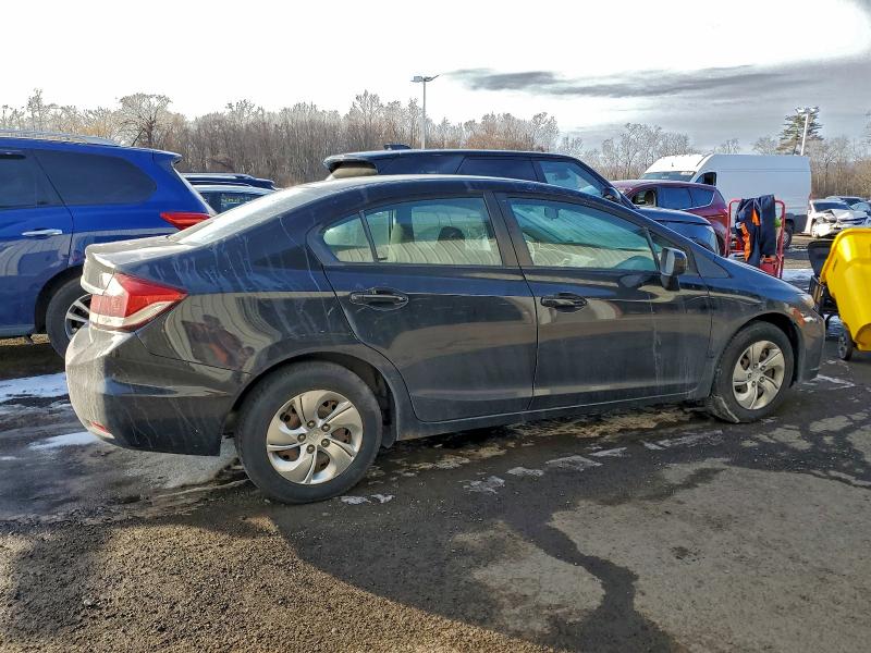 Photo 3 from auction – 2015 HONDA CIVIC LX with VIN 19XFB2F55FE296703