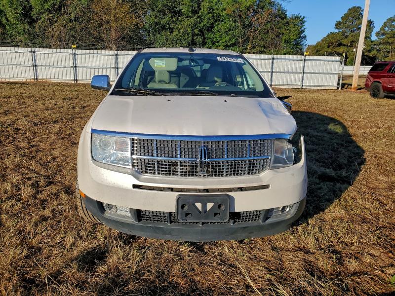 Photo 5 from auction – 2010 LINCOLN MKX with VIN 2LMDJ6JC2ABJ05732