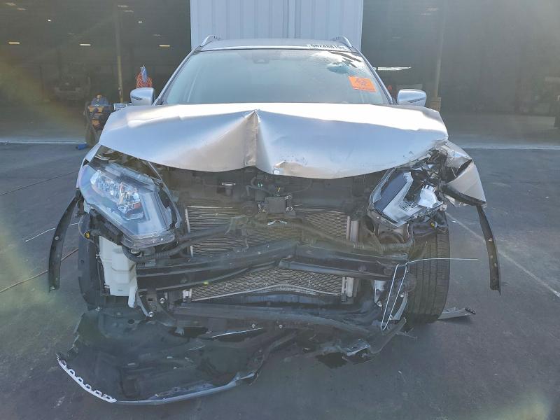 Photo 5 from auction – 2019 NISSAN ROGUE with VIN KNMAT2MT1KP531181