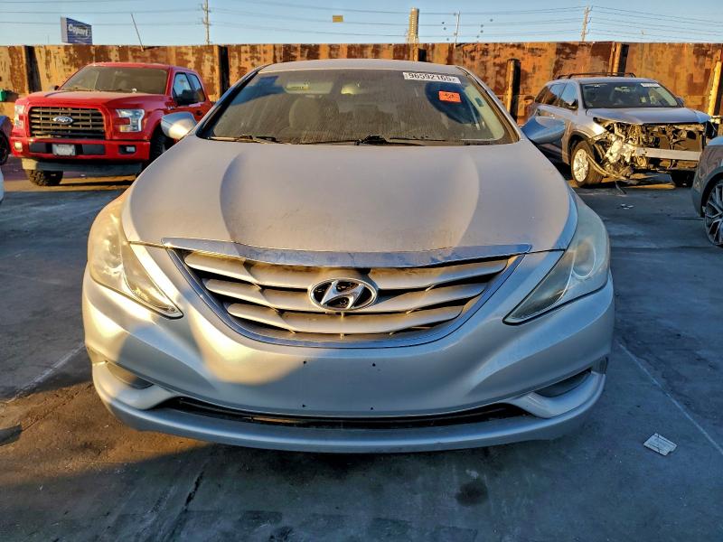 Photo 5 from auction – 2012 HYUNDAI SONATA GLS with VIN 5NPEB4AC3CH314913