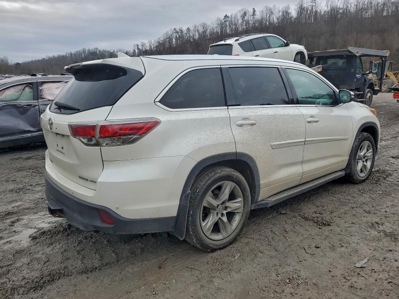 Photo 3 from auction – 2014 TOYOTA HIGHLANDER with VIN 5TDDKRFHXES032472