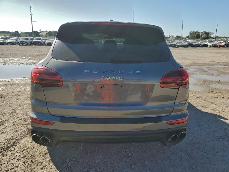 Photo 6 from auction – 2016 PORSCHE CAYENNE SE with VIN WP1AE2A21GLA18306