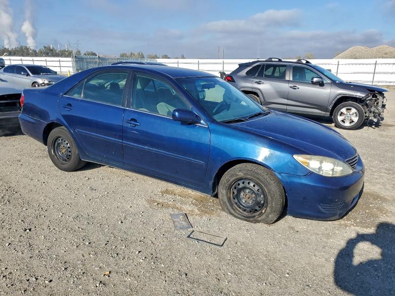 Photo 4 from auction – 2005 TOYOTA CAMRY LE with VIN 4T1BE32K45U096138
