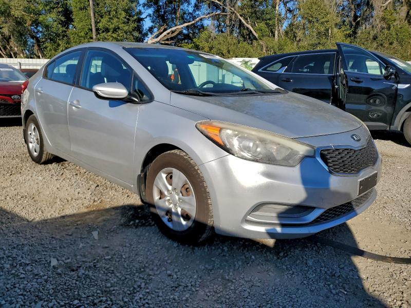 Photo 4 from auction – 2014 KIA FORTE LX with VIN KNAFK4A61E5193376