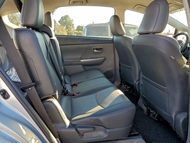 Photo 10 from auction – 2012 TOYOTA PRIUS V with VIN JTDZN3EU5C3183503