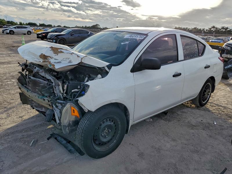 NISSAN VERSA S 2014 with VIN 3N1CN7AP1EL824623 - Photo from auction