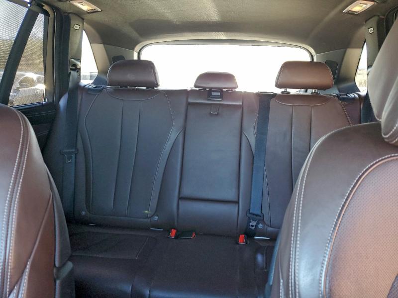 Photo 10 from auction – 2016 BMW X5 XDRIVE5 with VIN 5UXKR6C54G0J80844