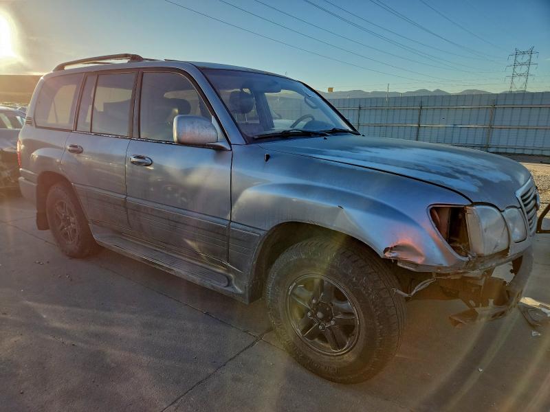 Foto 4 de la subasta – 2001 LEXUS LX 470 con VIN JTJHT00W913502971