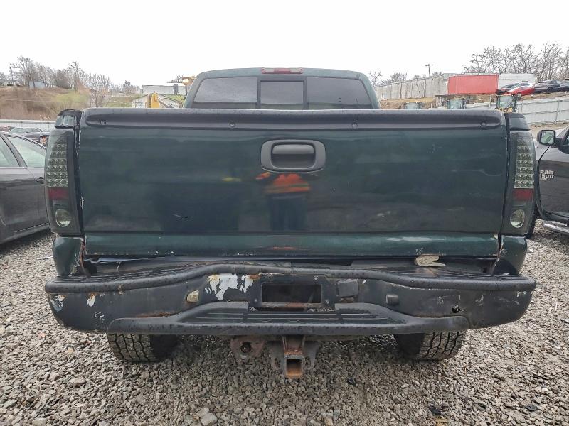 Photo 6 from auction – 2004 CHEVROLET SILVERADO with VIN 1GCHK292X4E242736
