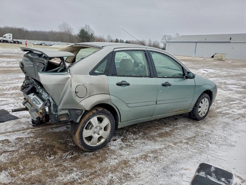 Photo 3 from auction – 2005 FORD FOCUS ZX4 with VIN 1FAFP34N55W318428