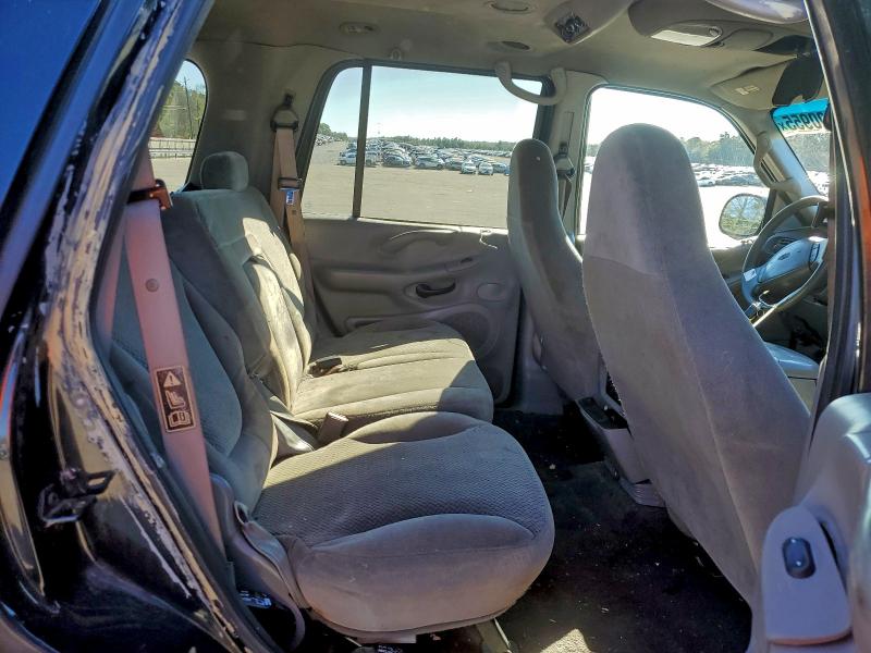 Photo 11 from auction – 2000 FORD EXPEDITION with VIN 1FMRU1561YLB54320